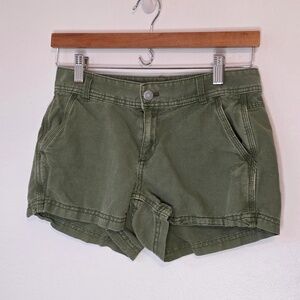 J Crew Green Linen Blend Shorts - 00